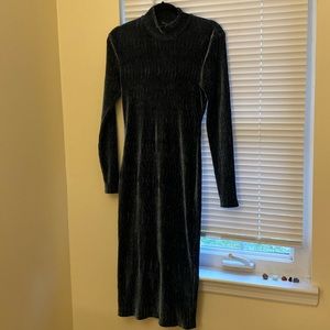 Blue Velvet Long Sleeve Dress